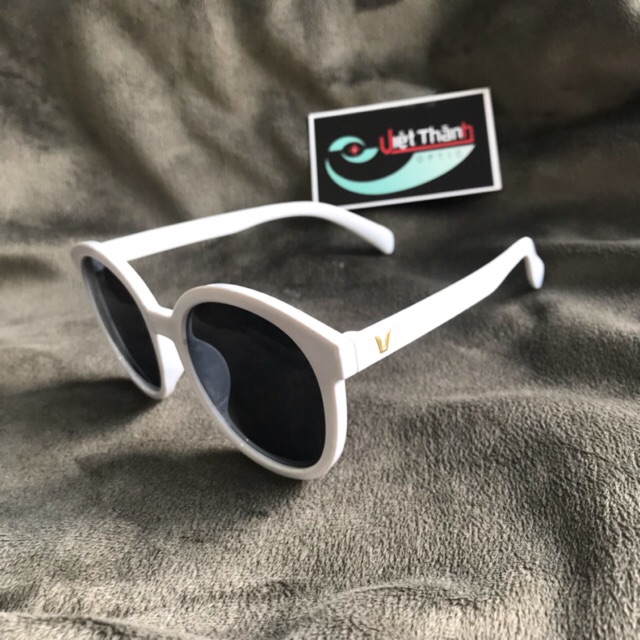 [ CÓ SẴN] Kính mát v tròn màu trắng siêu hot kính đi biển hè Mắt Kính Nữ HotTrend