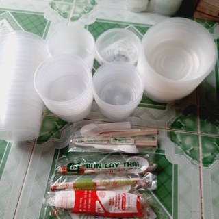 Thanh lý tô nhựa,đũa muỗng nhựa dùng 1 lần