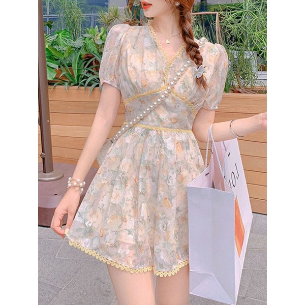 (Hàng oder) Jumpsuit hoa nhí cổ V quần đùi. Jumpsuit quần đùi áo tay ngắn vải hoa nhí.