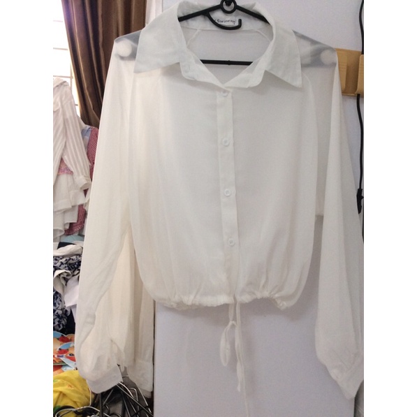 Áo sơmi trắng khách chốt live 5/10