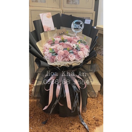 Bó hoa Sáp cao cấp mix bởi Khả An. Kích thước: 60X90cm. Tặng thiệp + Chữ HPBD