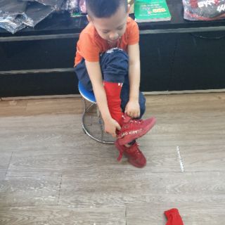 Tất bóng đá trẻ em