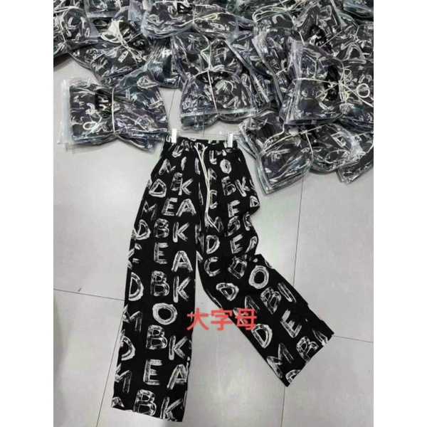 Quần suông họa tiết hàng QC