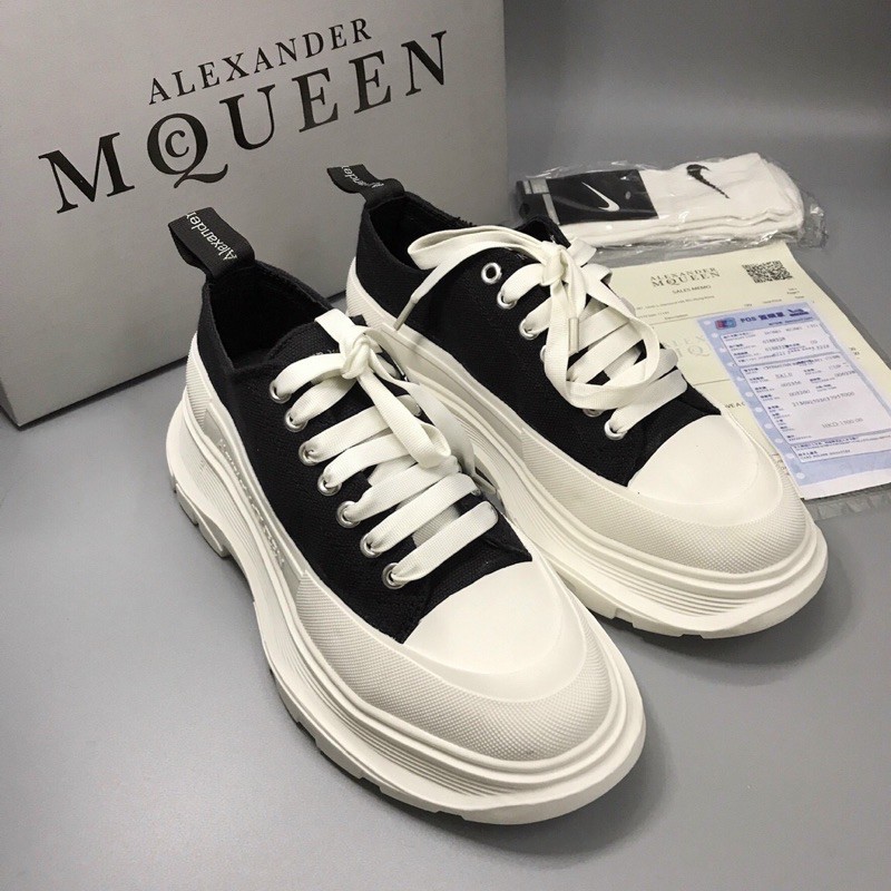 Giày McQueen Black Tread Slick Low mẫu mới 2020