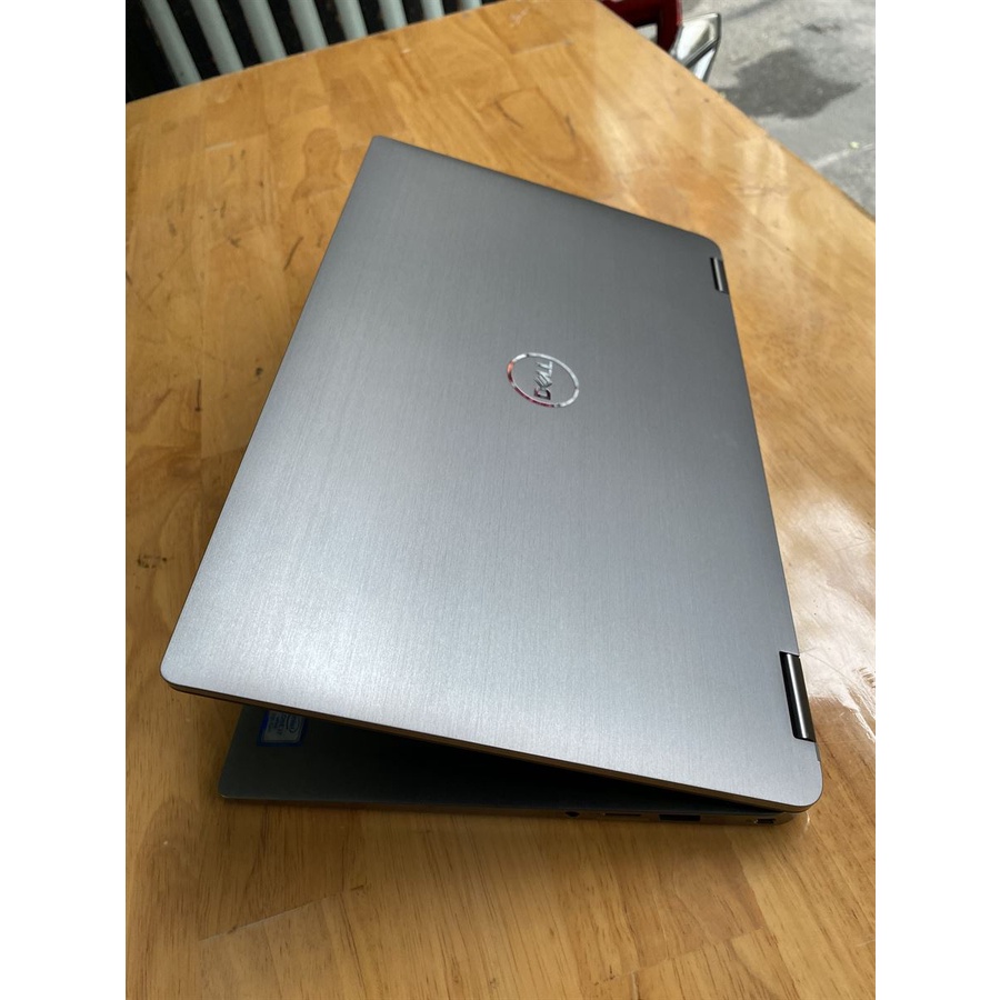 Laptop Dell Latitude 7400