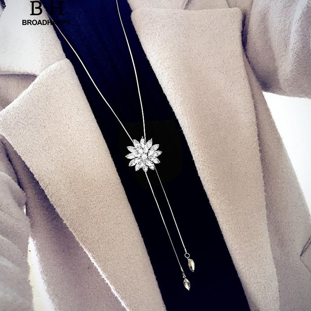 Dây chuyền mặt trăng lưỡi liềm đính đá đơn giản cho nữ