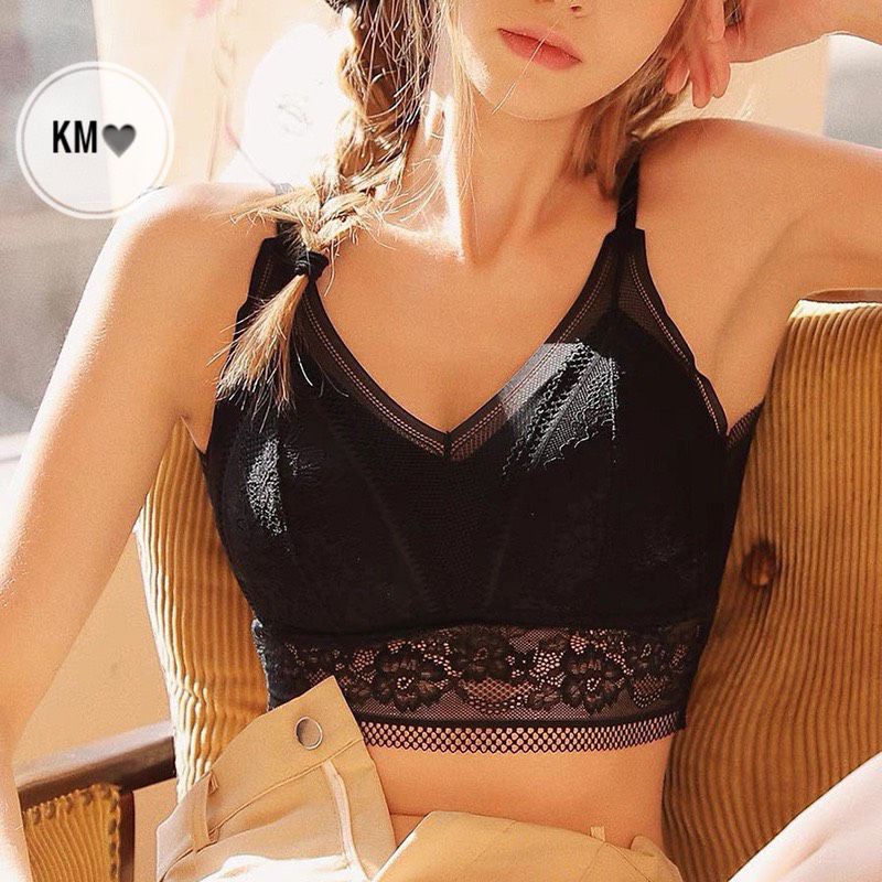 Áo bra ren 2 dây ,có 3 màu mà màu nào cũng đẹp ,khoét ngực sexy lắm ạ.