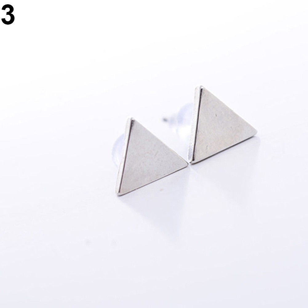 Hoa tai hình tam giác thiết kế đơn giản