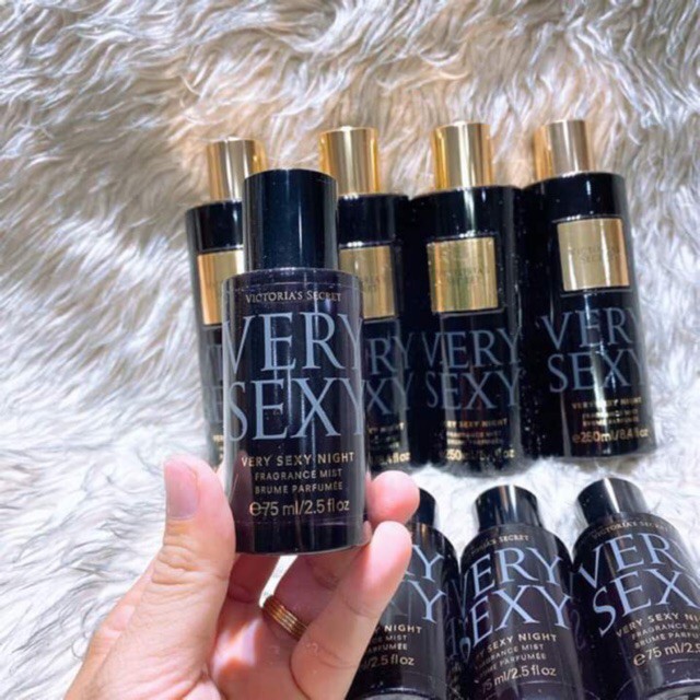 𝐃𝐚𝐢𝐬𝐲 𝐌𝐢𝐬𝐭 💜 Xịt toàn thân Body Mist hương nước hoa 𝗩𝗜𝗖𝗧𝗢𝗥𝗜𝗔'𝗦 𝗦𝗘𝗖𝗥𝗘𝗧 30ml/50ml | Thế Giới Skin Care