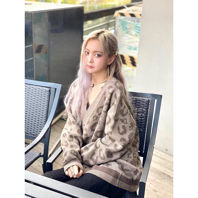 (Sẵn Xám) Áo Cadigan hoạ tiết da báo dáng Oversized cho Nam và Nữ Ulzzang | BigBuy360 - bigbuy360.vn