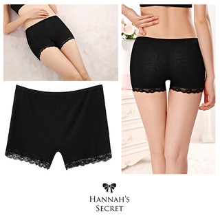 Quần mặc trong váy cotton phối ren