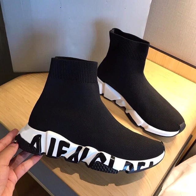 BOOT NỮ Bốt thể thao BB Balen chun màu đen