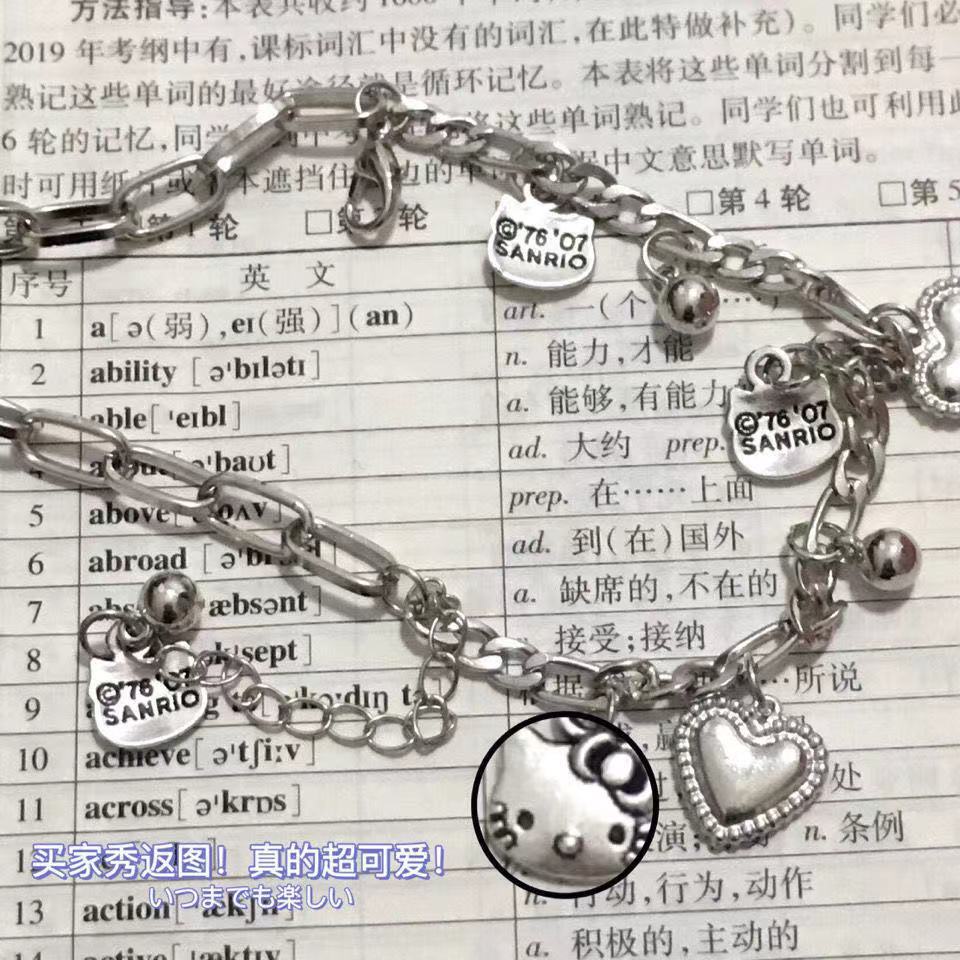 Vòng tay thép titan mặt hình Hello kitty đáng yêu