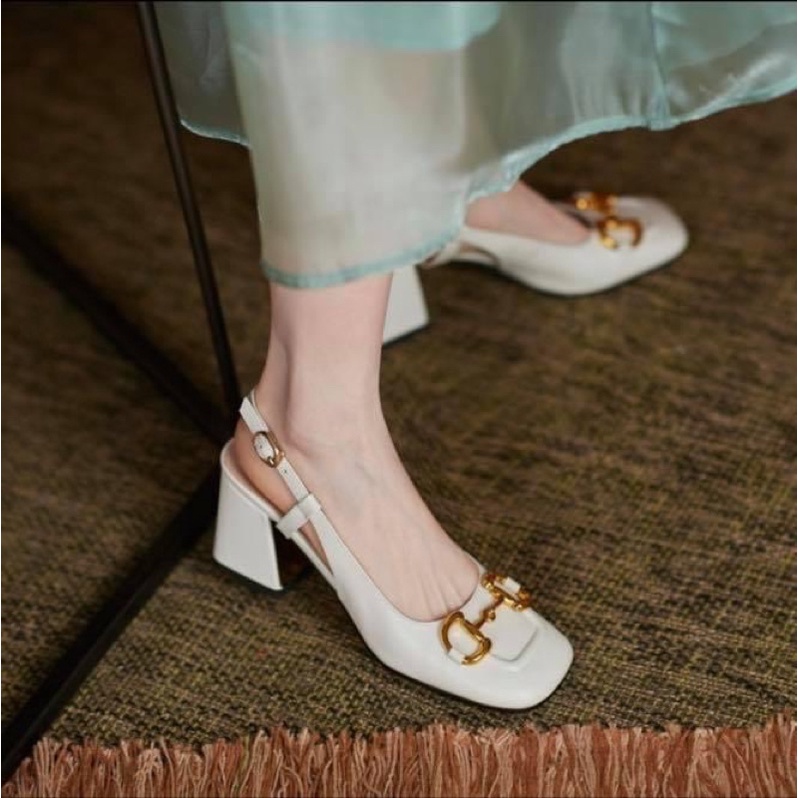 Giày sandal cao gót nữ bít mũi in chữ gót vuông dây quai ôm chân - Order