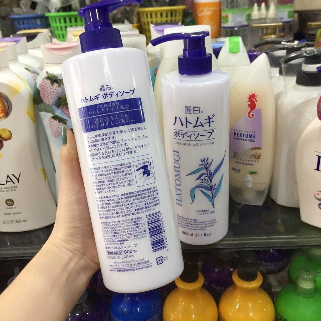 Sữa Tắm Ý Dĩ HATOMUGI Nhật Bản 800ml