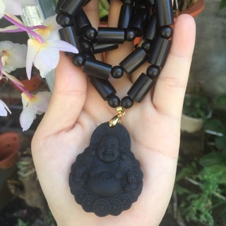 Vòng cổ gỗ mun sừng