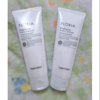 Sữa rửa mặt trắng da Flor