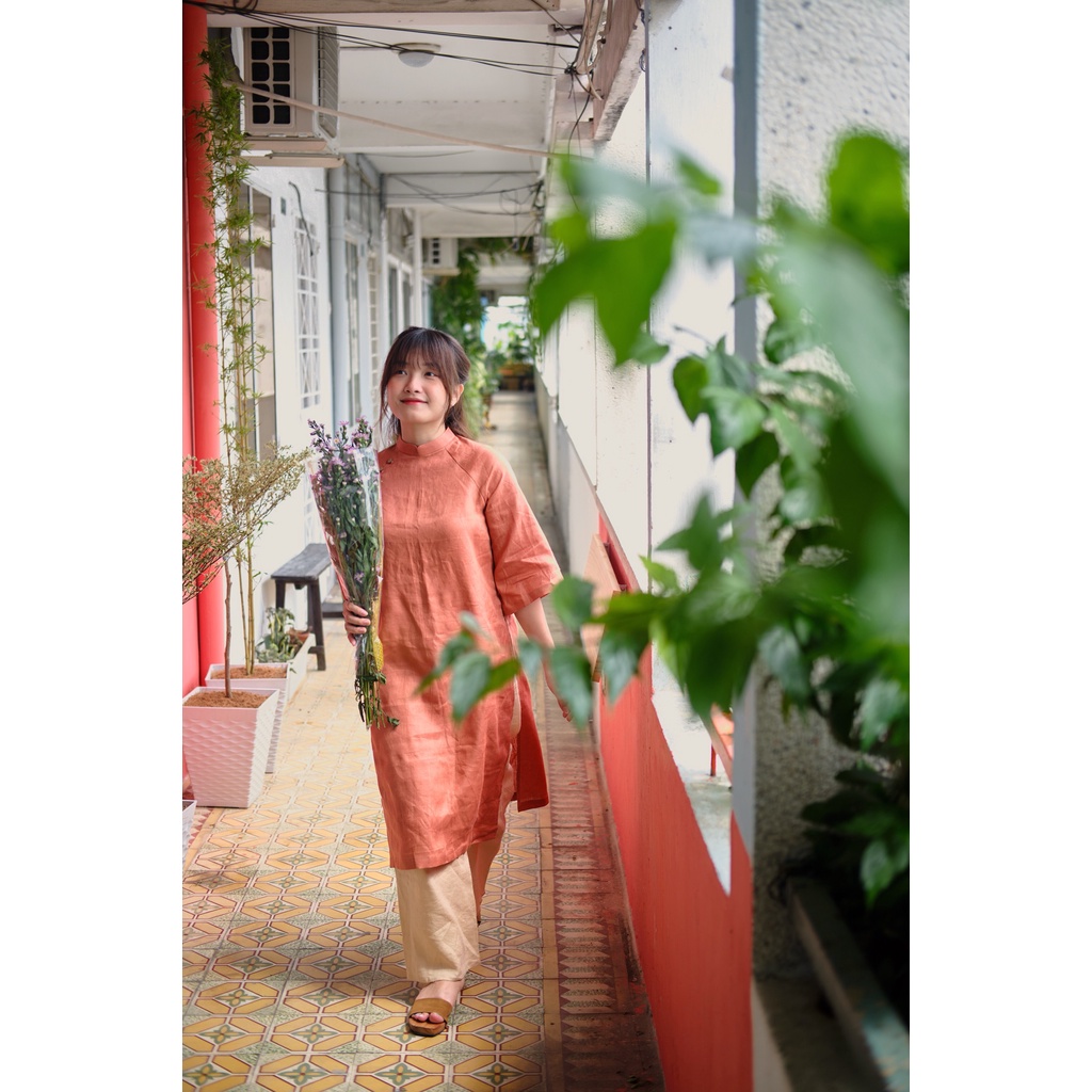 Áo Dài Linen Tưng Cổ Cách Tân