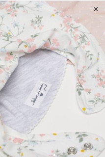 Set 3 yếm cổ HM auth ( hoạ tiết đặc biệt 🌸🍀)