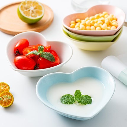 Chén bát ăn dặm gốm sứ cao cấp hình trái tim love dành cho bé từ 5 tháng tuổi trở lên