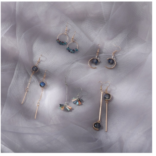 Set khuyên Lệ Quyên