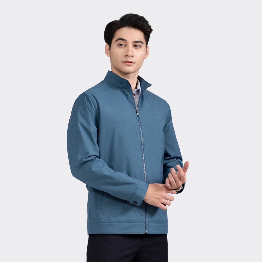 Áo khoác gió nam ARISTINO 2 lớp phom Regular Fit suông nhẹ, màu sắc nam tính, lịch lãm - AJK006W2