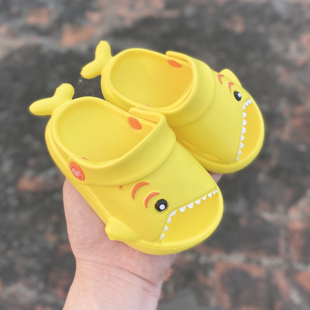 Dép Sục Cá Mập Baby Shark Đáng Yêu Cho Bé Trai Bé Gái