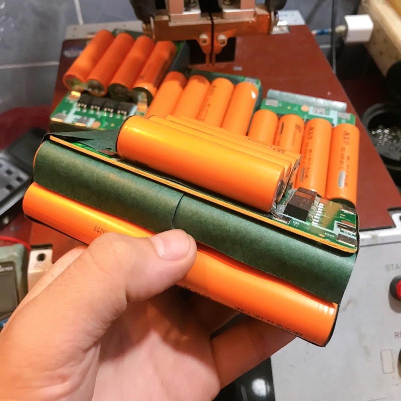 [Có bảo hành] Pin 36v 4.4Ah cho xe điện cân bằng 2 bánh, xe drift. Pin đóng 10s2p mạch 4 fet lớn, dung lượng chuẩn