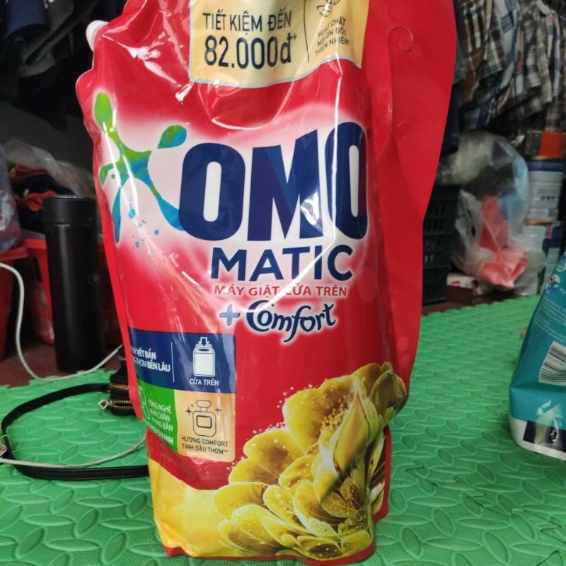 Nước giặt OMO Matic 3.7kg