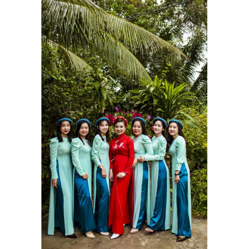 Áo dài bưng quả hot nhất hiện nay