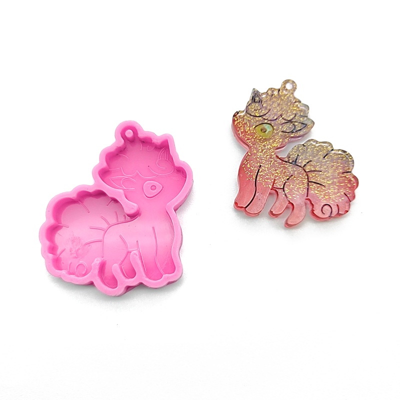 Khuôn Làm Móc Khóa Bằng Nhựa Epoxy Hình Ngựa Pony Có Lỗ Treo Chìa Khóa