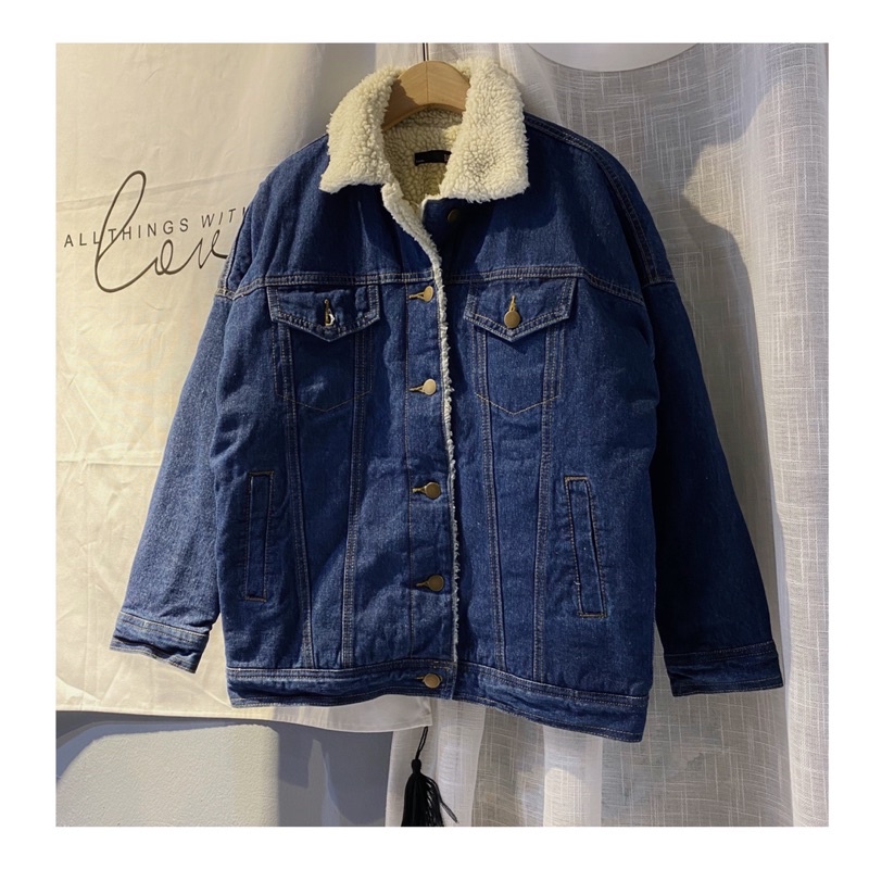 - Áo khoác denim lót lông