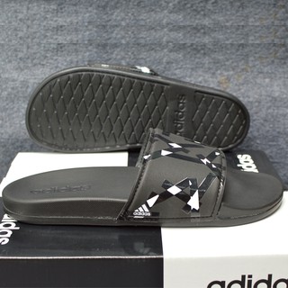 Dép Adidas Cloudfoam Plus Graphic quai đen sọc bóng trắng