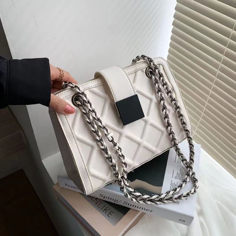 Túi Xách Đeo Vai Phối Dây Xích Đính Đá Thời Trang Cao Cấp Sang Trọng Dành Cho Nữ