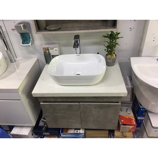Chậu lavabo rửa mặt đặt bàn đá vuông nhỏ, bo tròn cạnh, viền chậu mòng