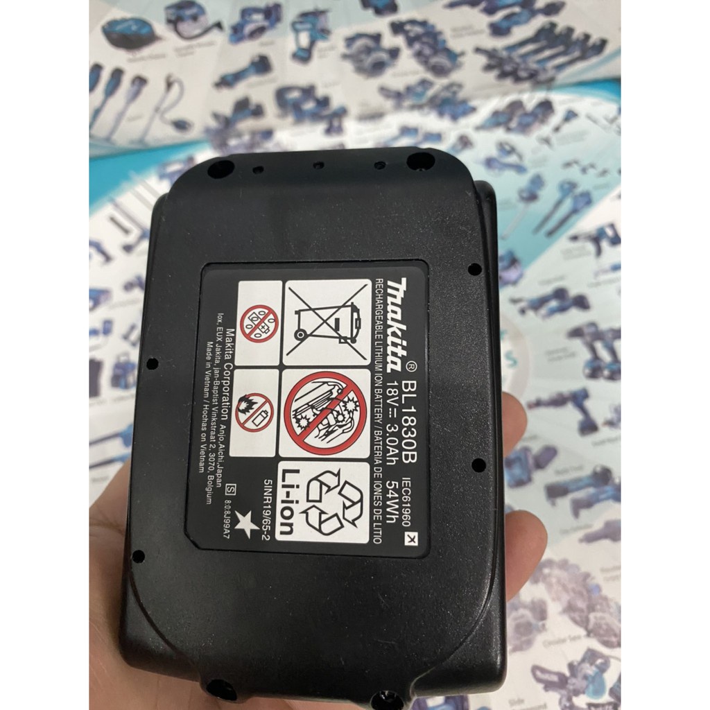 Pin Makita 18V 5s-1p mạch zin chính hãng. BN.
