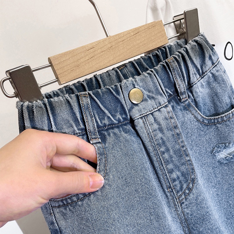 Quần jean bé trai cạp chun quần dài bò trẻ em dáng baggy rách gối Magickids quần áo trẻ em QD22019