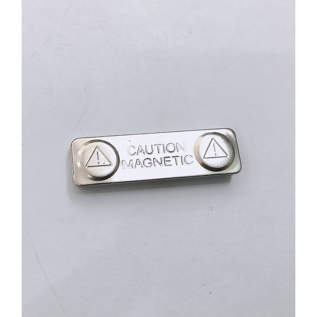 Nam châm làm huy hiệu hay thẻ tên GAOMS, bảng tên cài áo 2 nút dài