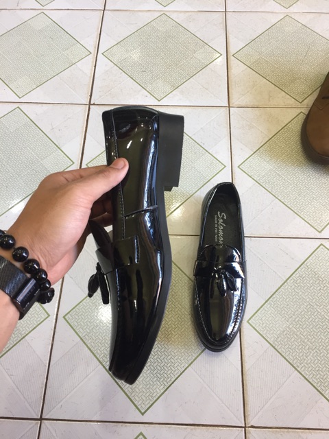 Giầy lười hàn quốc giá rẻ  chuông đen | BigBuy360 - bigbuy360.vn