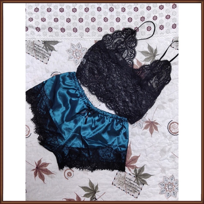 Bộ Đồ Ngủ 2 Món Áo Hai Dây Cổ Chữ V Phối Ren Và Quần Lót Ren Quyến Rũ Dành Cho Nữ