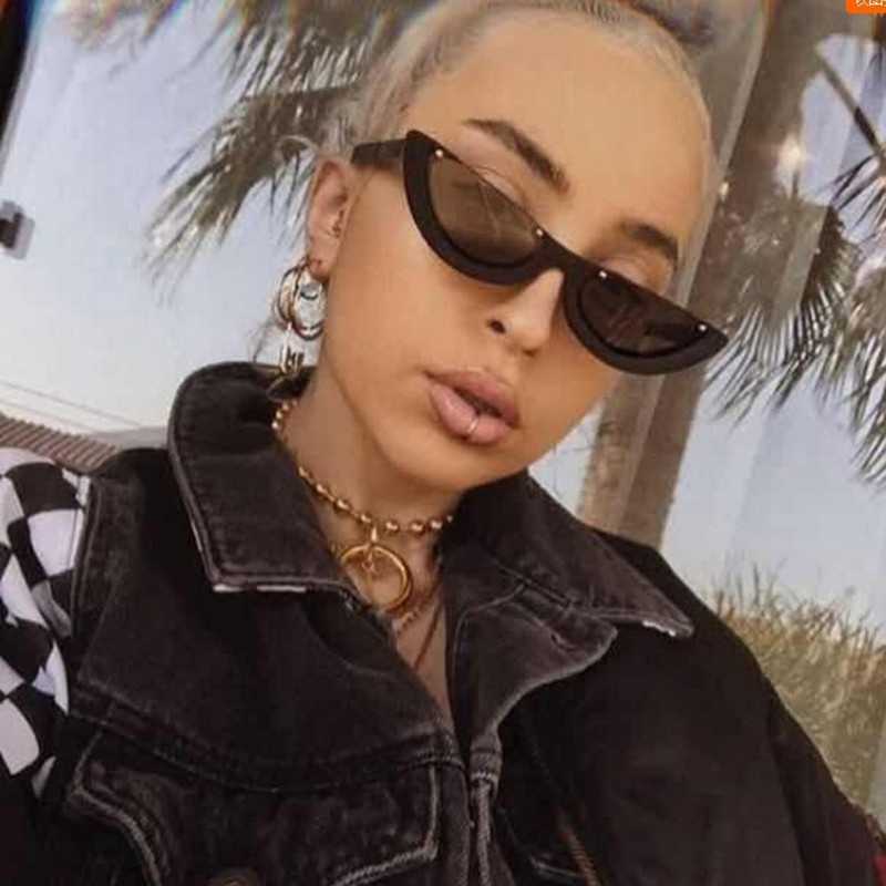 Kính mát tròng trong suốt phong cách trẻ trung cá tính dành cho nữ