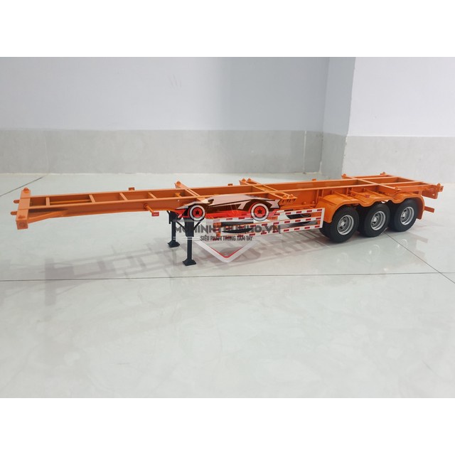 Mô hình rơmooc container, tỉ lệ 1:24
