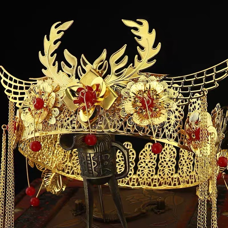 Vương miện cô dâu cổ trang 120