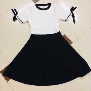 Mẫu đầm len trên live