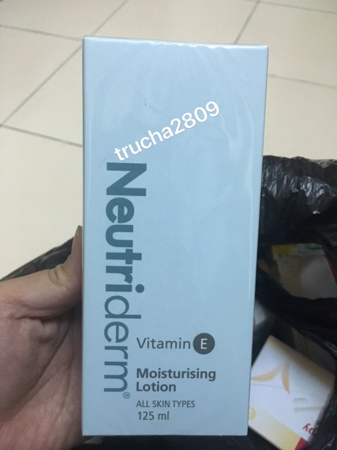 Kem dưỡng da vitamin E Neutriderm