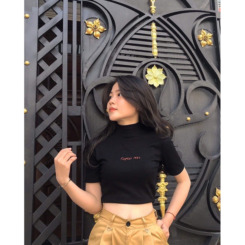 [ Mã WASTAPR giảm 10K đơn 50K] KA12 Áo croptop cao cổ thêu 1986 | BigBuy360 - bigbuy360.vn