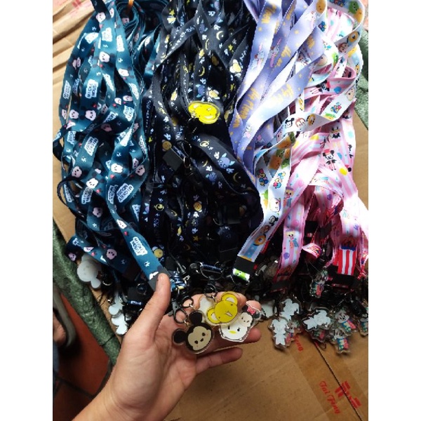 Dây  thẻ học sinh