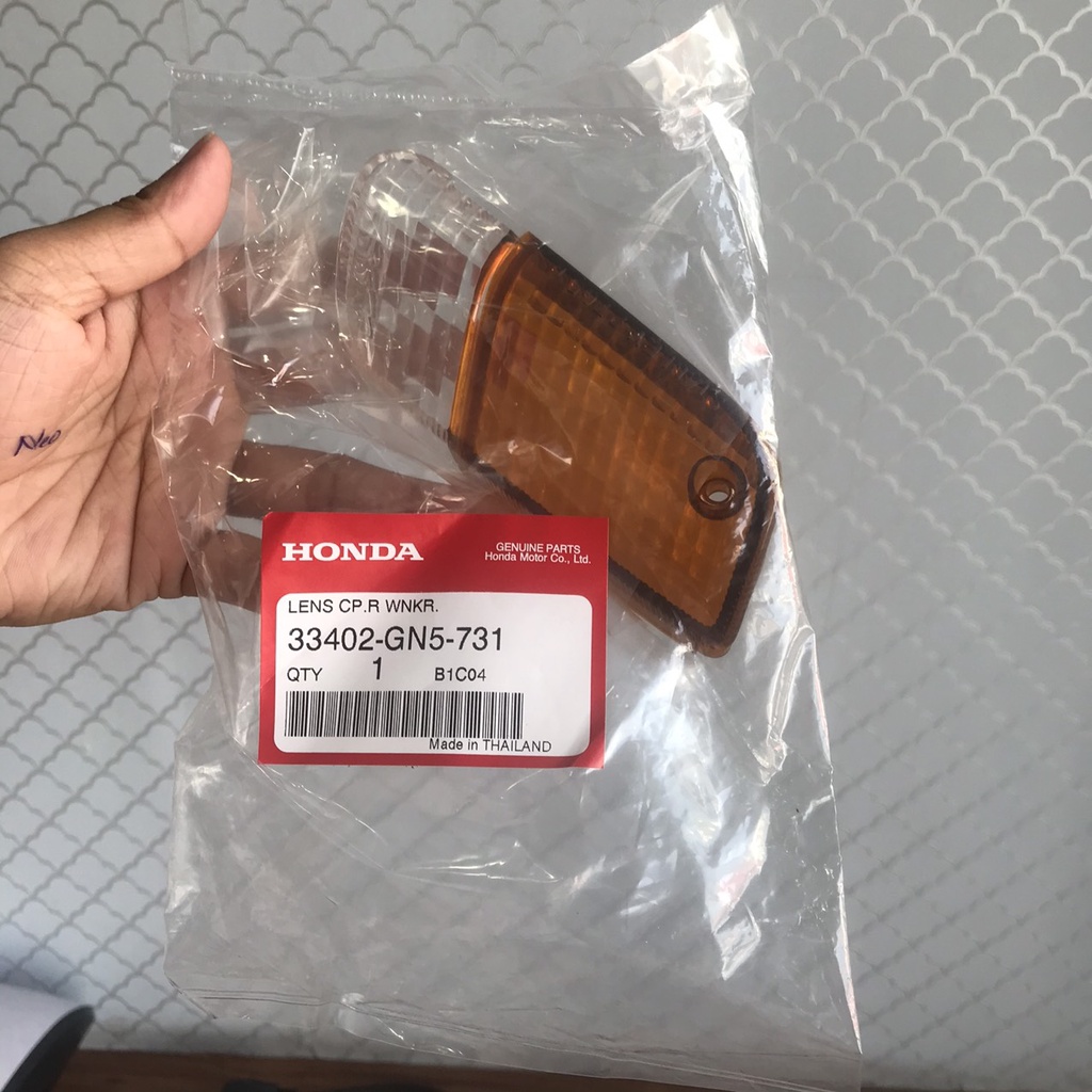 Cặp chụp xi nhan trước Dream lùn zin Honda nhập khẩu Thái Lan - 33402-GN5-731/ 33452-GN5-731