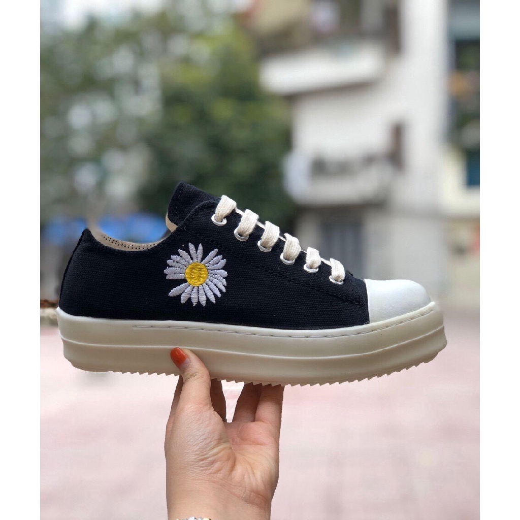 [Hàng Xuất Kèm Box+Bill} Sỉ Giày Thể Thao Sneaker Cổ Thấp Thêu Hoa Cúc ROO Siêu Hottt