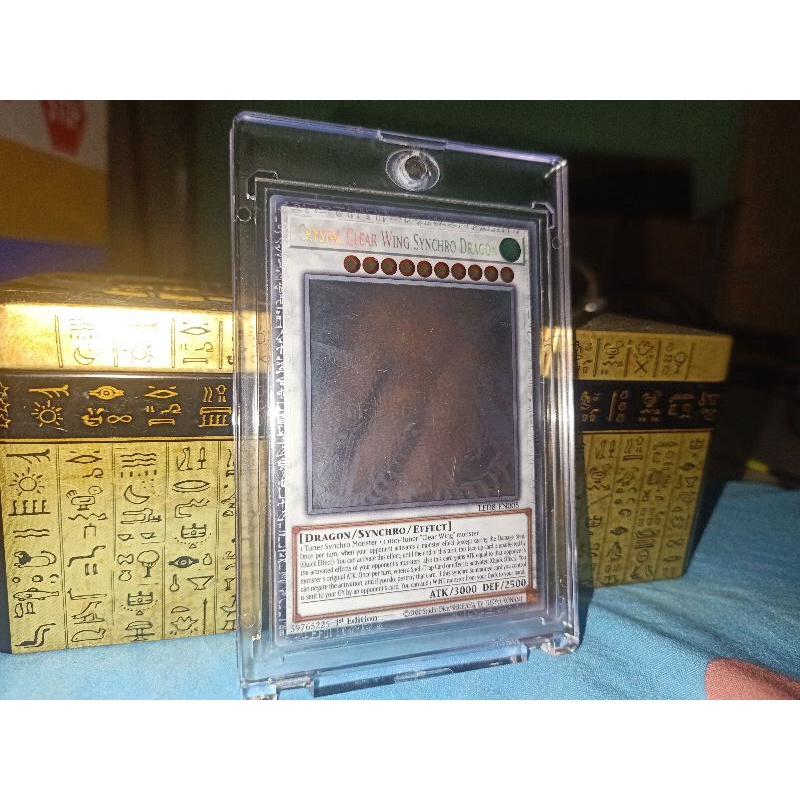 Thẻ bài: Crystal Clear Wing Synchro Dragon - LED8-EN005 - Ghost Rare 1st Edition